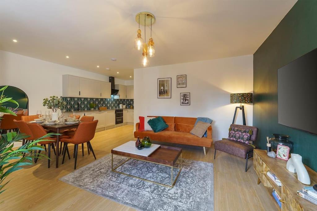 Lilyturf - 2 Bedroom Luxury Apartment By Mint Stays Bristol Exteriör bild